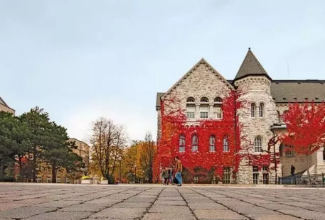 留学生们看过来：这三所大学居然是加拿大毕业率最高的！